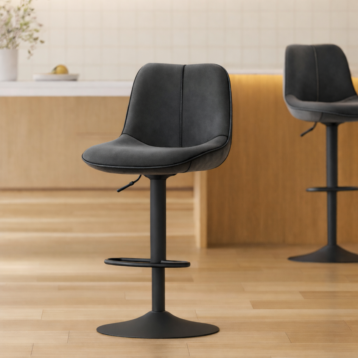 4 chaises de bar en velours sobre et accueillant – Russel