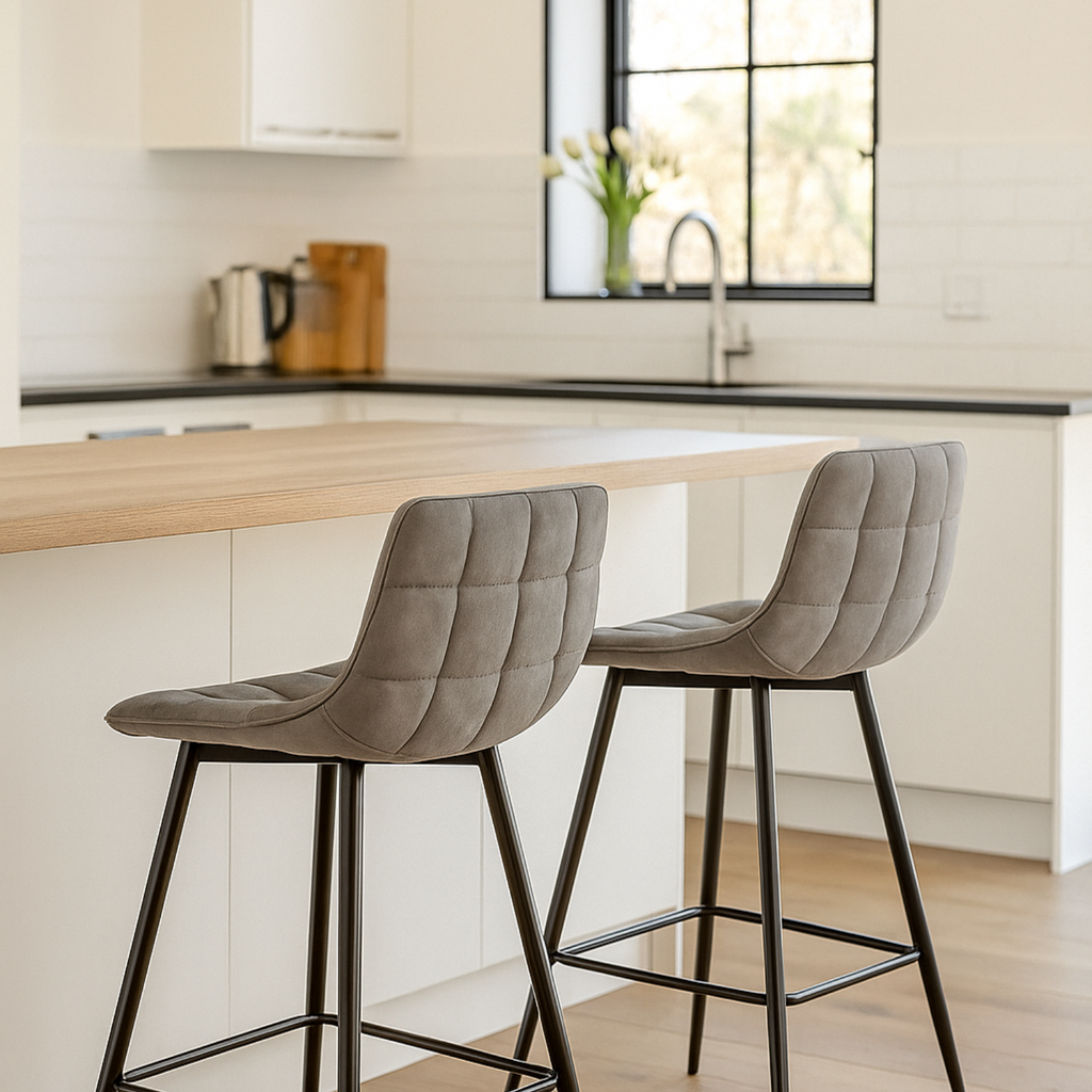Ensemble – 2 chaises de bar scandinaves en velours gris – Sören