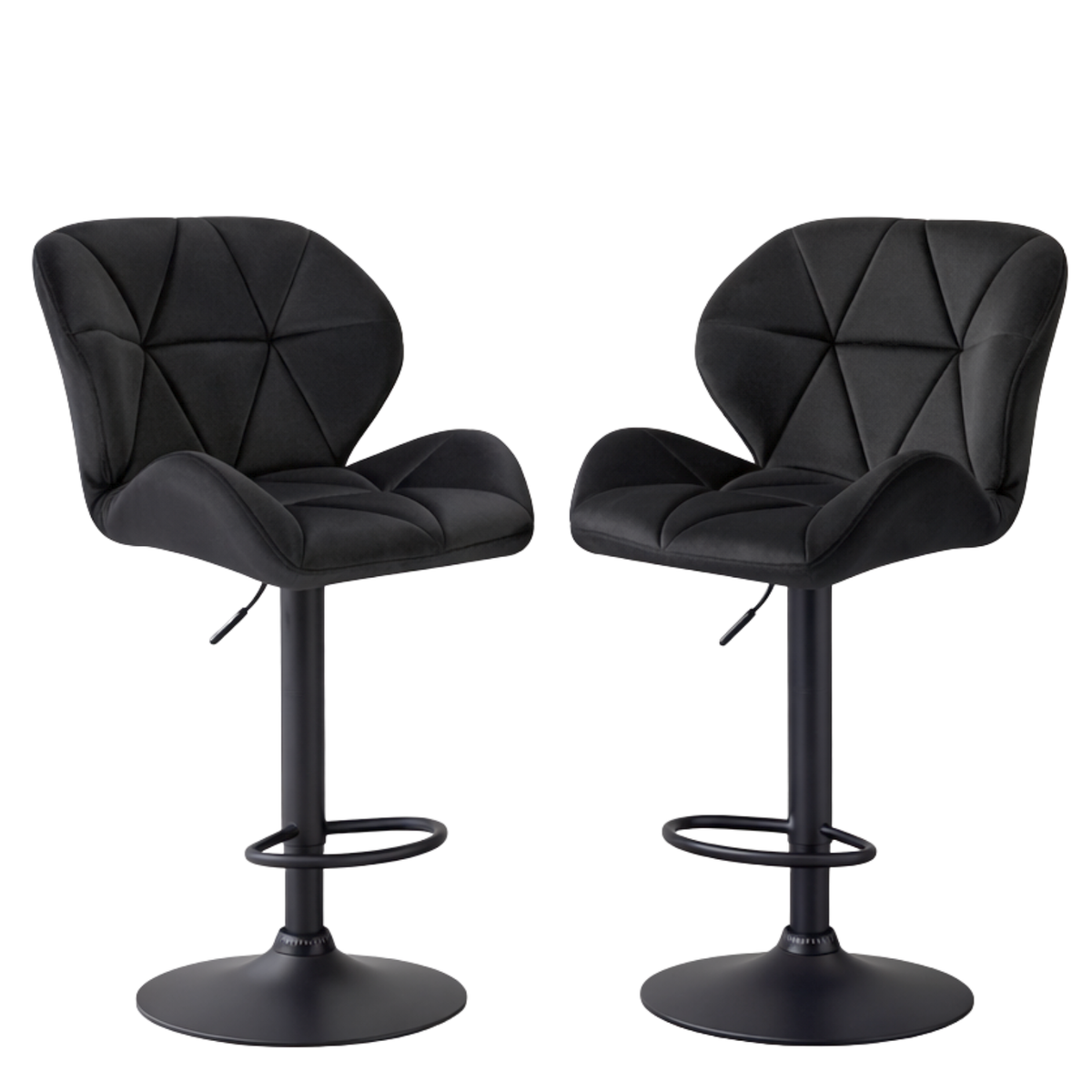 Chaises de bar stylisées et galbées en velours sobre – Berlin