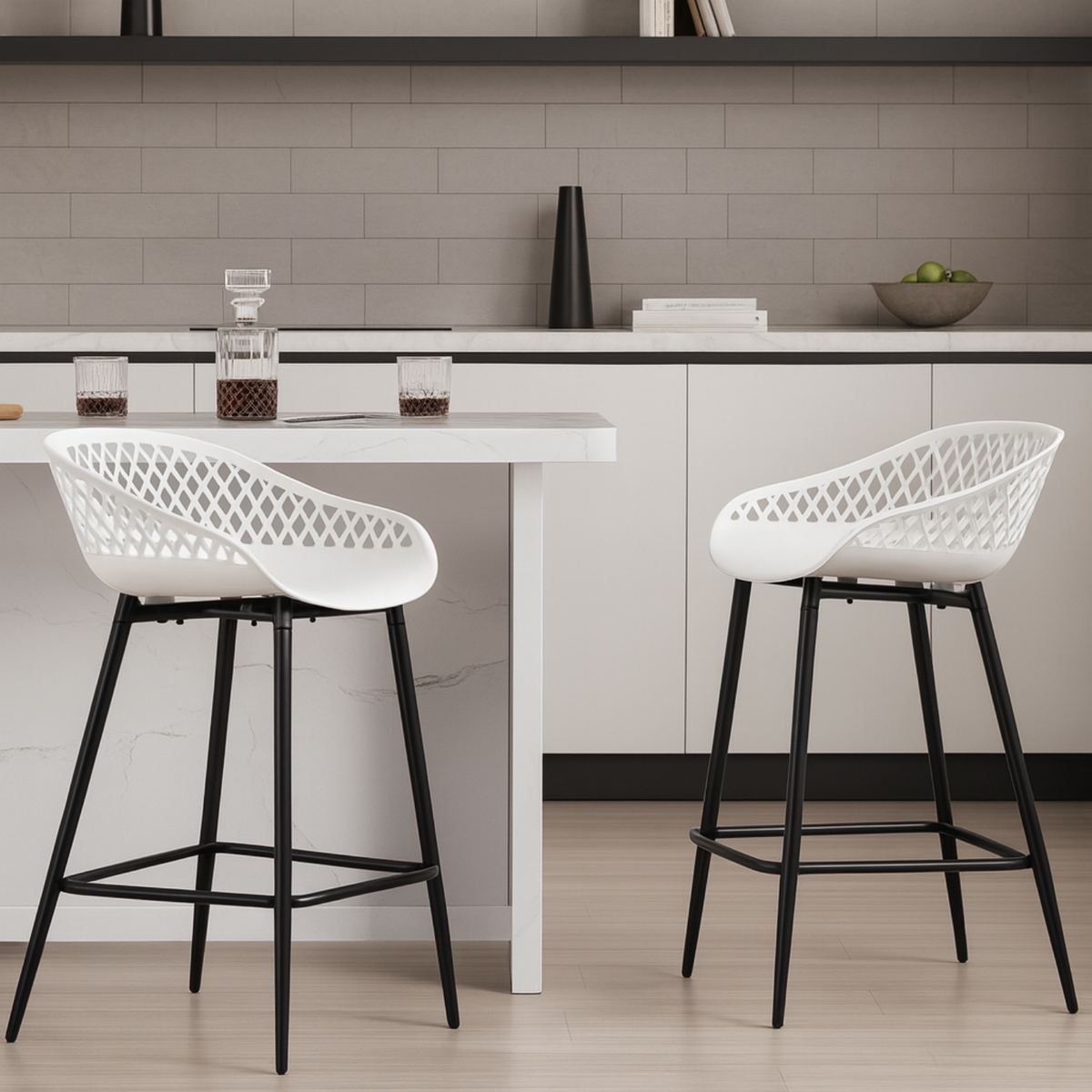 Ensemble – 2 chaises de bar au design ergonomique et ajouré – Vega