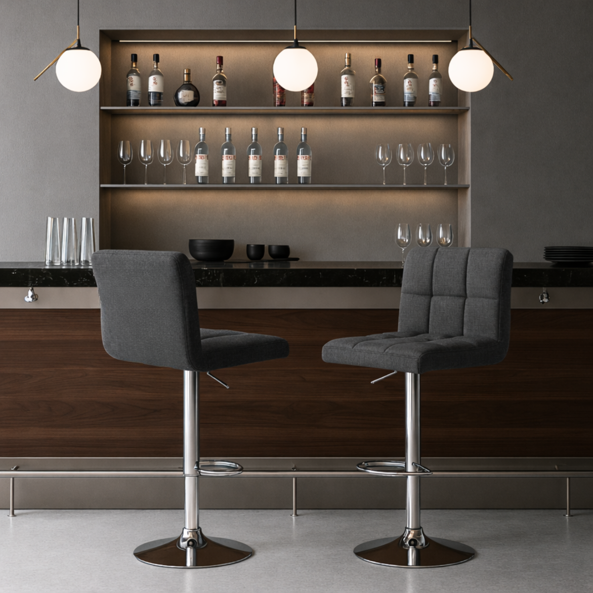 Chaises de bar au tissu sobre et matelassé – Stella