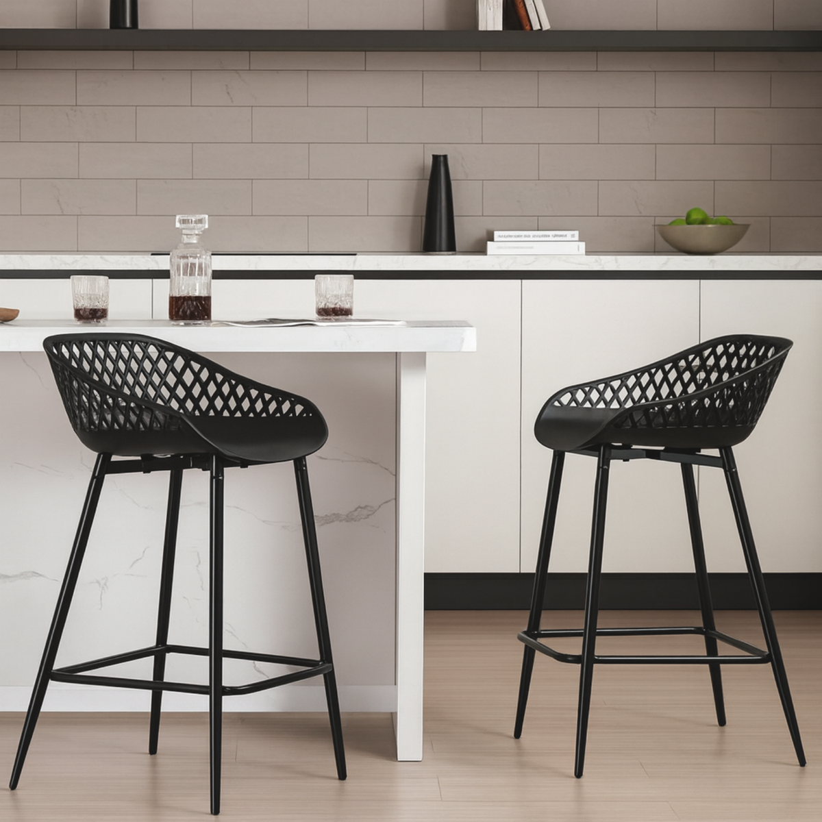 Ensemble – 2 chaises de bar au design ergonomique et ajouré – Vega